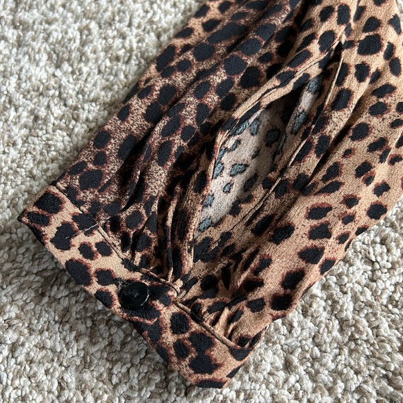 HM Leopard Print Peplum Blouse - Picture 6 of 6